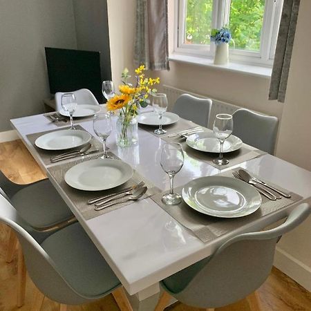An Entire 2Beds, 2Bathrooms, Free Wifi, Free Parking, Risinghurst, Oxford Exterior foto