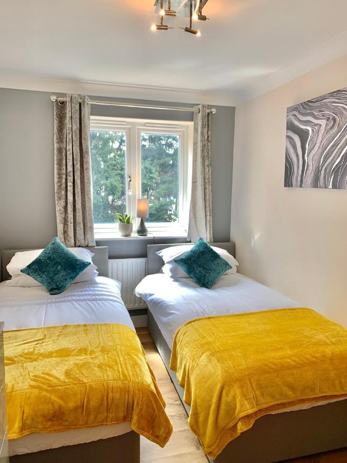 An Entire 2Beds, 2Bathrooms, Free Wifi, Free Parking, Risinghurst, Oxford Exterior foto